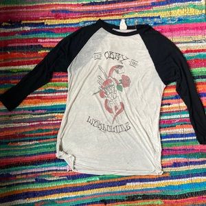 Obey®️ Rare Vintage Super Soft Black & Cream Jersey Shirt 🐍🌹💀 SMALL